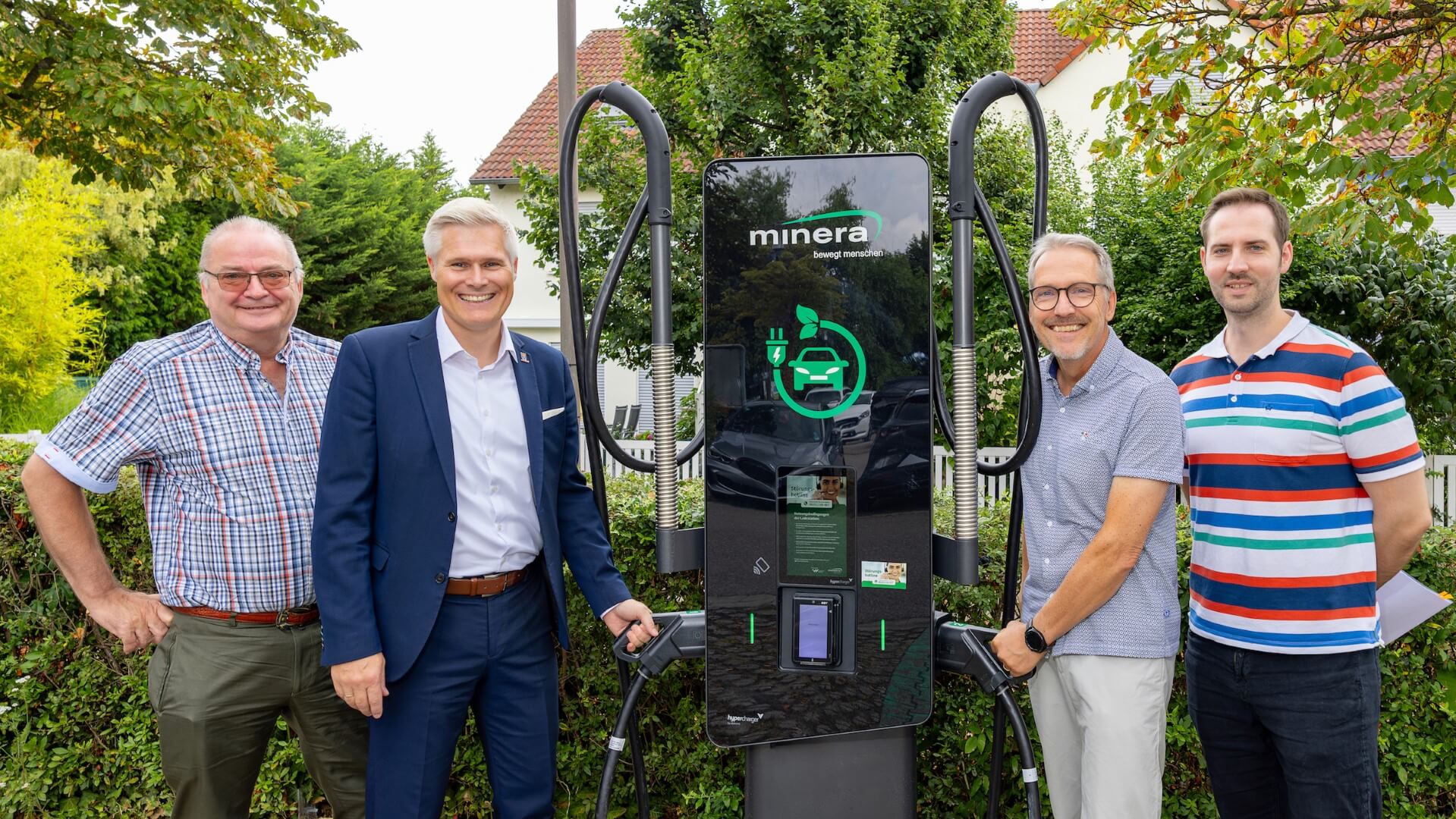 E-Fahrzeug laden während Kranken- oder Arztbesuchen: <br>
Vier neue Ladepunkte stehen an der GRN-Klinik zur Verfügung
