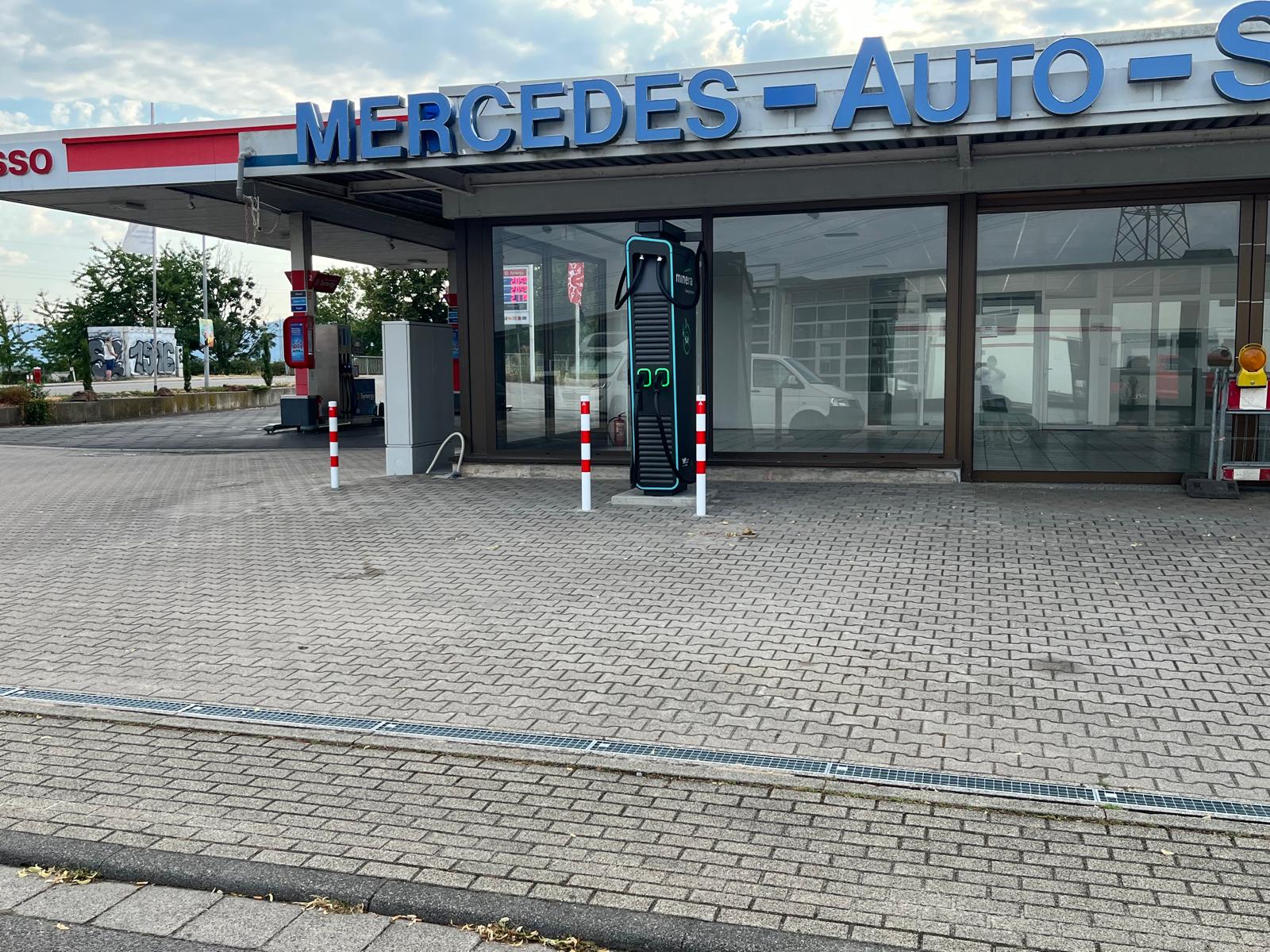 AB SOFORT IN SANDHAUSEN: <br>
Neue Ladestation bei der Esso Station, HEIDENÄCKERSTRAßE 36