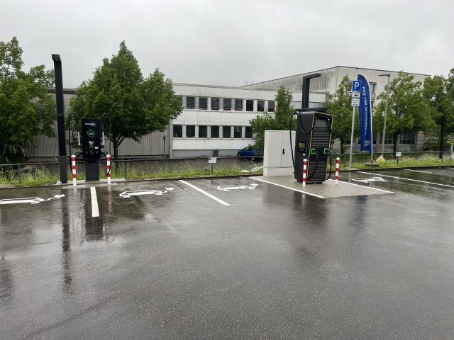 AB SOFORT IN GROSSBOTTWAR: <br>
Neue Ladestation bei der Esso Station, Nelkenstraße 2<br>
